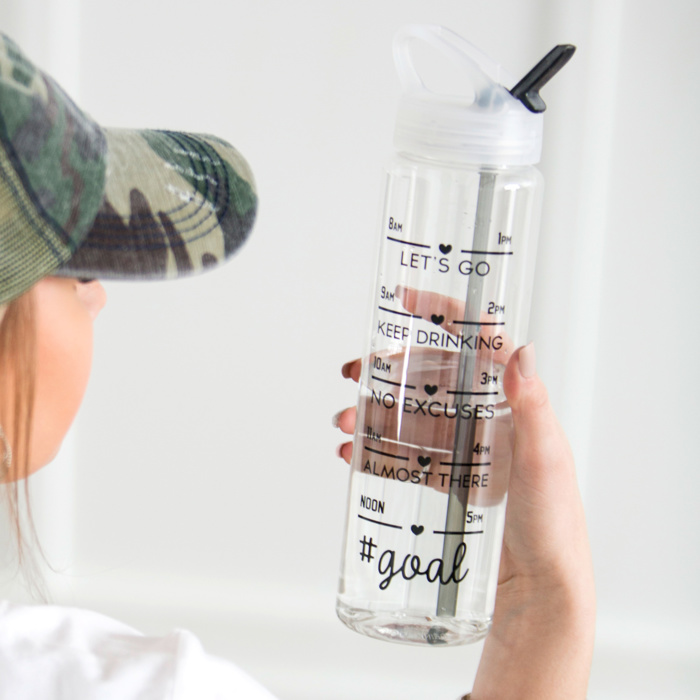 DaniEmCo Exclusive Tracker Water Bottle | Hydration Counter