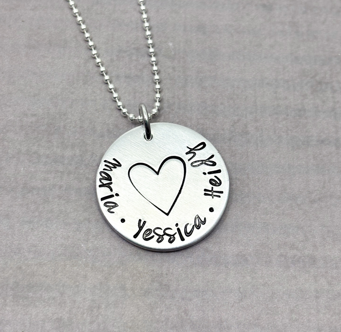 Personalized Mother's Day Necklace with Kids’ Names and Heart