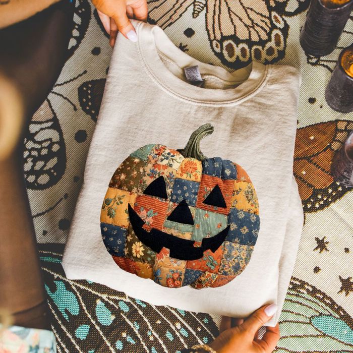 Faux Patchwork Vintage Style Jack-O-Lantern Pumpkin  - Sweatshirt (Crewneck)  Poly-Cotton Colors (Unisex)  Gildan