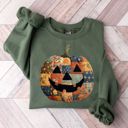  Faux Patchwork Vintage Style Jack-O-Lantern Pumpkin  - Sweatshirt (Crewneck)  Poly-Cotton Colors (Unisex)  Gildan