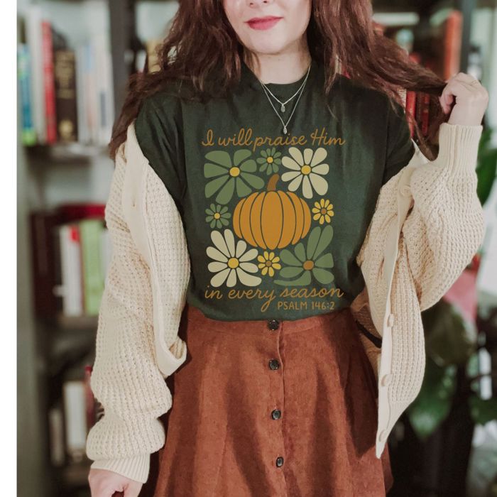 I Will Praise Him In Every Season Folk Art Pumpkins - Cozy Oversized Comfort Colors Crewneck Tee