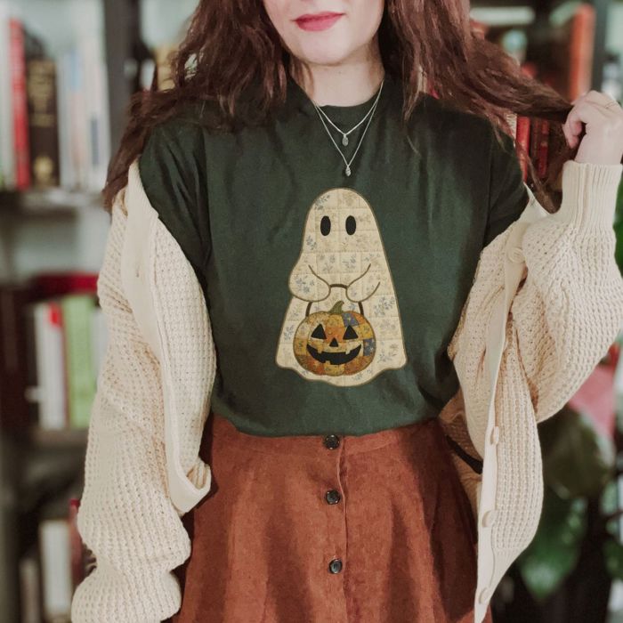 Faux (Printed, not real quilted fabric) Quilted Spooky Halloween Ghostie - T-Shirt (Crewneck)  100 Cotton Solid Colors Jersey Tee (Unisex)  Bella Canvas, T-Shirt (Crewneck)  Poly-Cotton Heath
