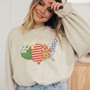  Faux (Printed, not real quilted fabric) Quilted Ditzy Floral United States Road Trip Design - Sweatshirt (Crewneck)  Poly-Cotton Colors (Unisex)  Gildan