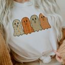  Cute Faux (Printed, not real quilt) Quilted Ghosts In A Row Perfect For Halloween - Soft Comfy T-Shirt Bella Canvas
