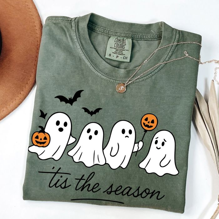 Tis The Season Spooky Ghosts Halloween Fall - T-Shirt Soft Wash Heavyweight Tee Comfort Colors