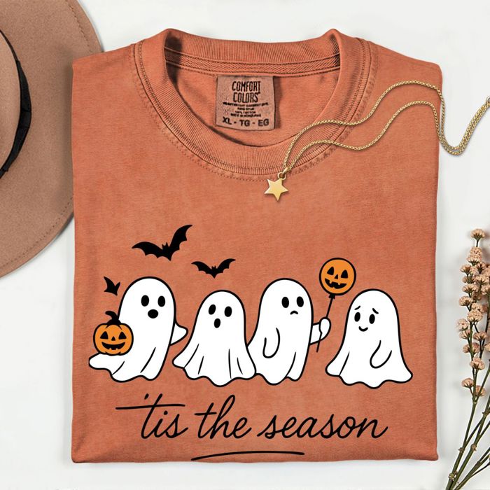 Tis The Season Spooky Ghosts Halloween Fall - T-Shirt Soft Wash Heavyweight Tee Comfort Colors