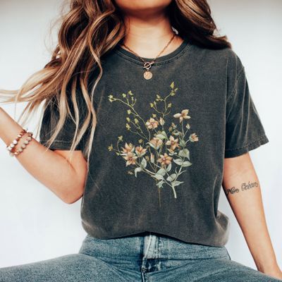 Vintage Watercolor Florals Flowers Blooms - T-Shirt