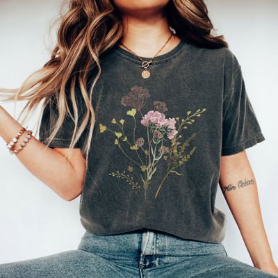 Vintage Watercolor Florals Flowers Blooms - T-Shirt