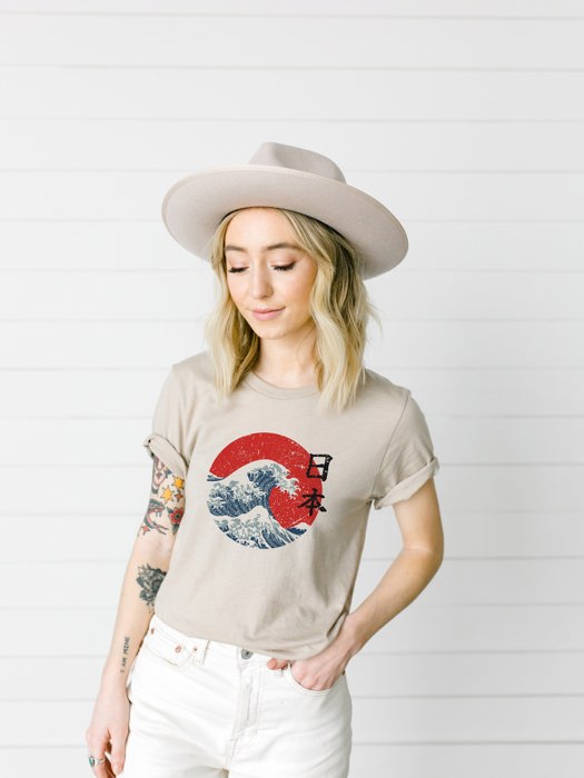 The Great Wave off Kanagawa Japanese Wave | Ultra Soft Unisex Bella Canvas Tee