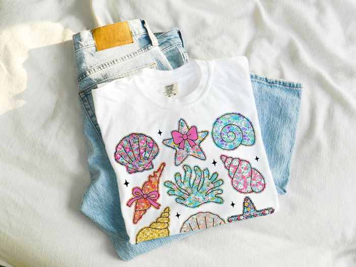 Ditzy Floral Summer Beach Shells - T-Shirt (Crewneck)  100 Cotton Heavyweight Tee (Unisex)  Comfort Colors