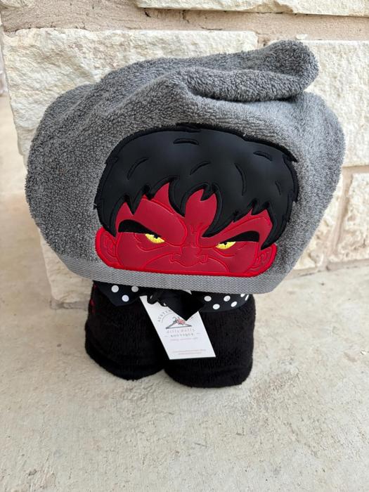 Super Hero Hooded Bath Towel