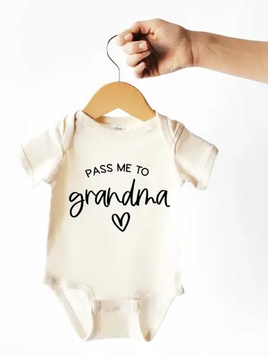 Pass Me to Grandma Baby Bodysuit | Gender Neutral Baby Bodysuit | Pregnancy Announcement to Grandparents | Gifts for New Grandparents