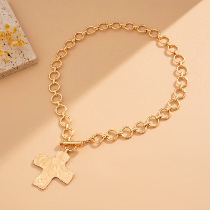 Hammered Cross Front Toggle Necklace | 2 Colors
