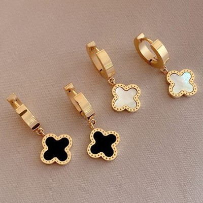 18k Stainless Steel Tarnish Free Waterproof Clover Hoop