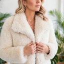  Luxe Faux Fur Coat With Pockets