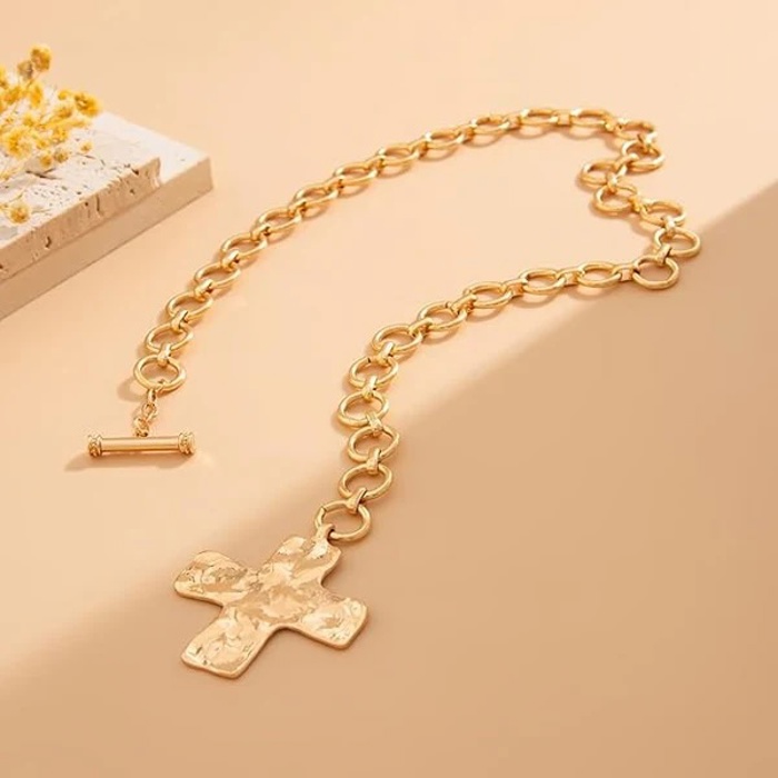Hammered Cross Front Toggle Necklace | 2 Colors