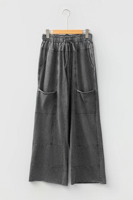 Lace-Up Raw Hem Patched Pocket Pants | S-XL