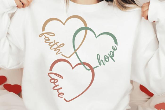 Faith Love Hope Hearts Christian Crewneck Sweatshirt – Inspirational Graphic Pullover, Faith-Based Gift for Women, Cozy Religious Top
