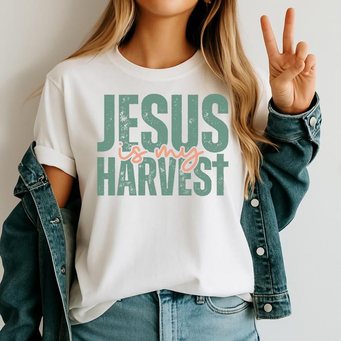 Jesus is My Harvest Christian Graphic Tee – Faith-Based Fall Shirt, Inspirational Bible Verse Top, Rustic Thanksgiving Outfit for Women
