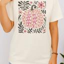  Boho Floral Pink Pumpkin Graphic Tee Cute Fall Autumn Harvest Thanksgiving T-Shirt