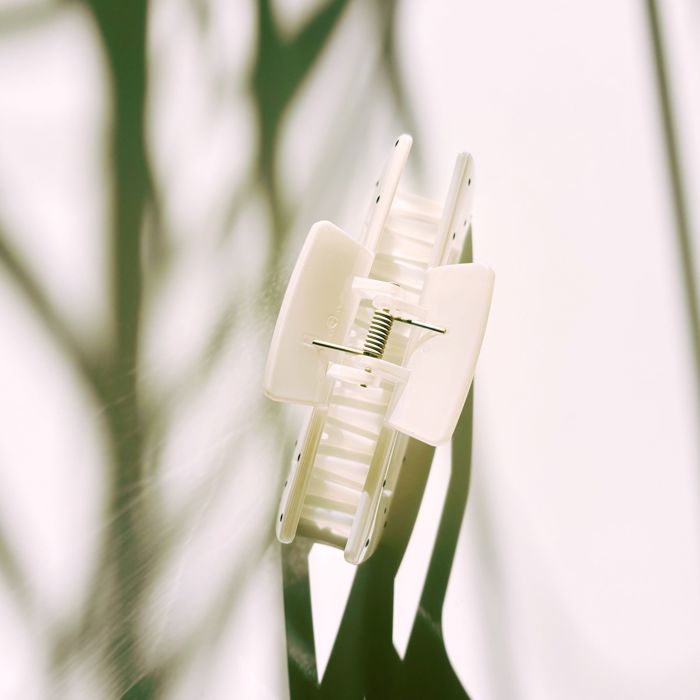 Jane Exclusive Hair Claws Stocking Stuffers - Giftable Styles You’ll Love