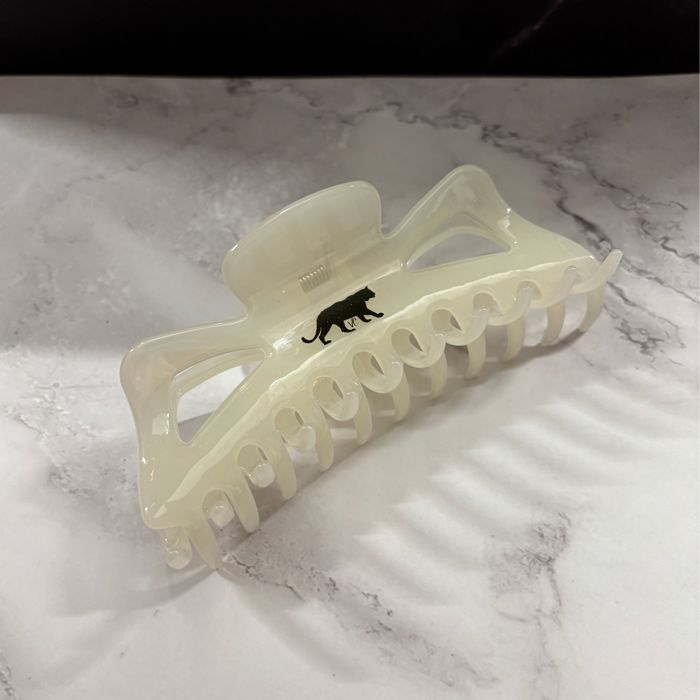 Jane Exclusive Hair Claws Stocking Stuffers - Giftable Styles You’ll Love