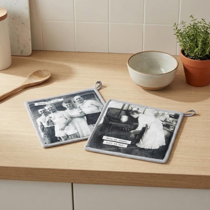 Retro Pot Holder Sets with Funny Quotes