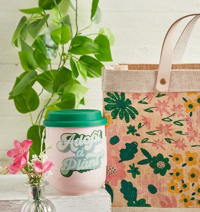 Pretty Eco- and Plant-Themed To-Go Mugs with Silicone Lids | Eco-friendly Gifts - 5 Options!