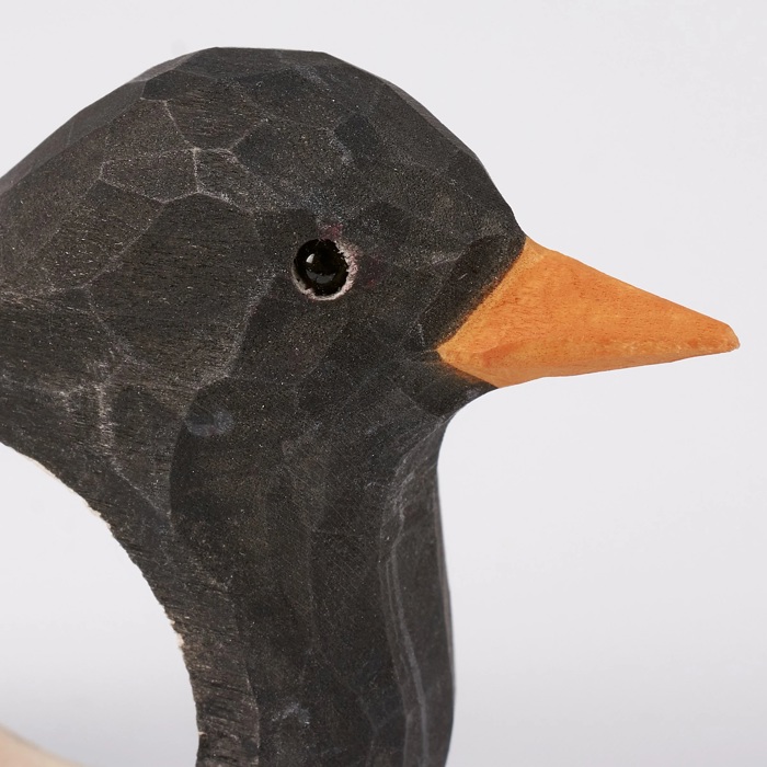 Crow Napkin Ring | Wooden Sculpted Black Bird Serviette Ring Table Napkin Holder | 4" x 2.75"