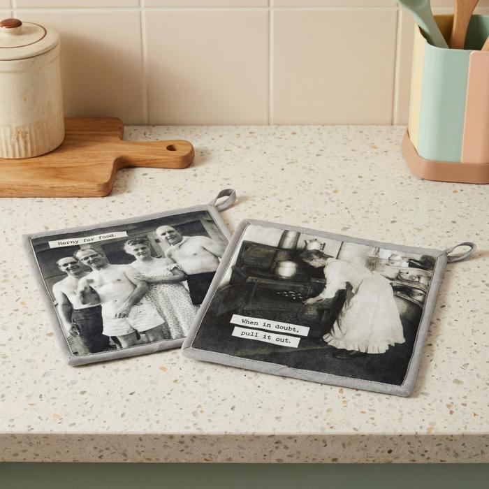 Retro Pot Holder Sets with Funny Quotes