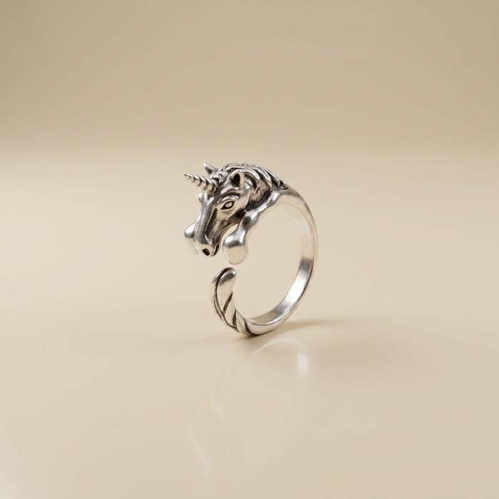 Silver Unicorn Ring | Figural Unicorn Ring Size 7