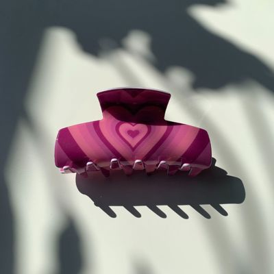 The Foxy in Magenta Hair Claw Clip