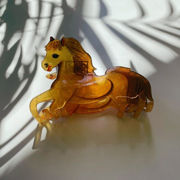 Golden Horse Hair Claw | Strong Claw Clip Hair Accessories