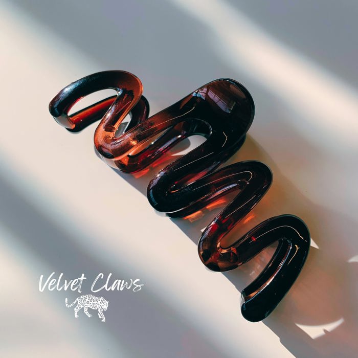 '80s Squiggle Hair Claw Hair Clip in Amber 
