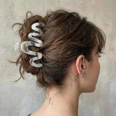 '80s Squiggle in Professional Marble Hair Clip | Claw Clip Hair Accessories