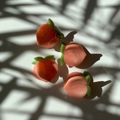 Set of 4 🍑🍑🍑🍑 Mini Peach Hair Clips