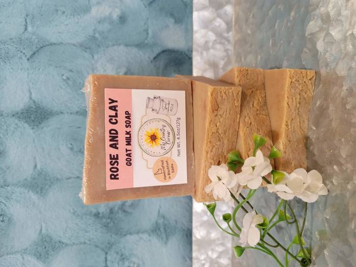 3 pack of Goat Milk Bar Soap, Includes 1 Wood Soap tray & 3 Soap Saver Bags, Homemade Soap for Sensitive skin.