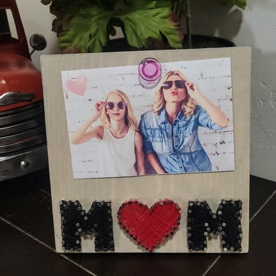 DIY String Art Mom Picture Sign, Picture frame, Relaxing and Fun Craft, wall hanging, shelf art. Gift Idea! Activity for kids, teens, adults