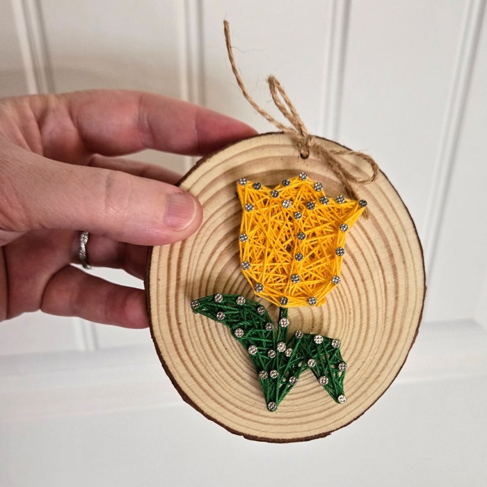 DIY String Art Flowers