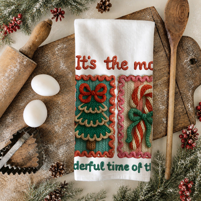 Candy Cane Christmas Themed Kitchen Decor – Peppermint Towel