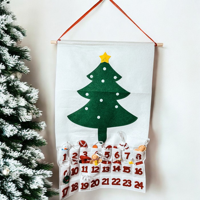 Christmas 2025 Advent Calendar, Handmade Hanging Christmas Countdown with Plush Fabric Ornament Options, Reusable Holiday Felt Advent 