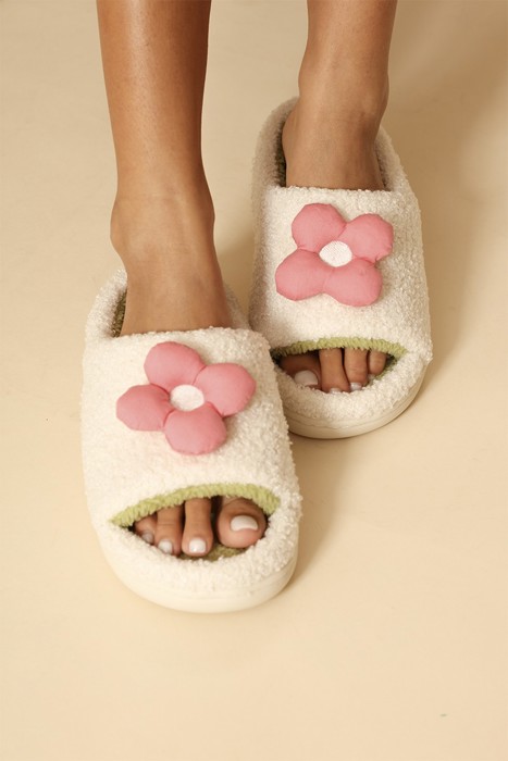 Puffy flower slippers