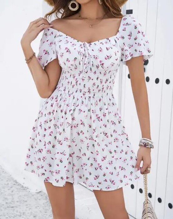 Miss Sparkling Off-Shoulder Ditsy Floral Dress 