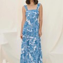  Miss Sparkling Floral Print Cross-Back Maxi Dress
