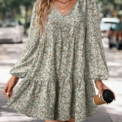 Miss Sparkling Tiered Puff Sleeve Ditsy Floral Mini Dress