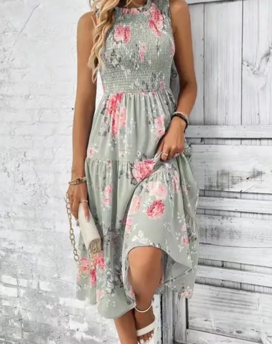 Miss Sparkling Floral Tiered Midi Dress