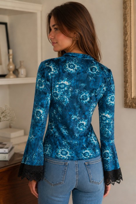 Miss Sparkling Floral Velvet Bell Sleeve Top