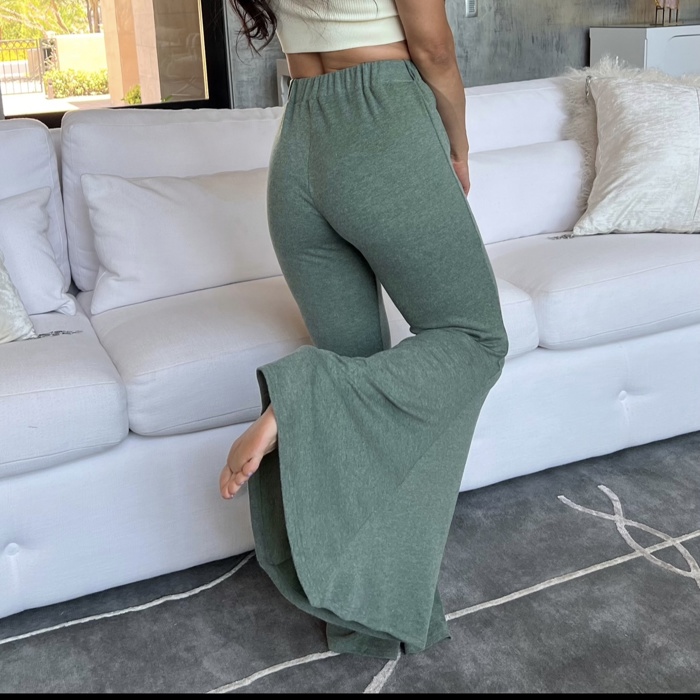 Casual Green Wide Leg Pants for Women – Soft, Breathable with Elastic Waist