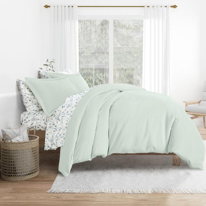 Bedding Bundle, Solid Duvet Cover Set, White Comforter and Patterned Sheet Set