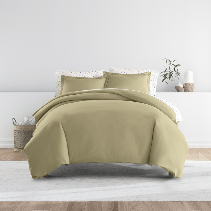 Bedding Bundle, Solid Duvet Cover Set, White Comforter and Patterned Sheet Set